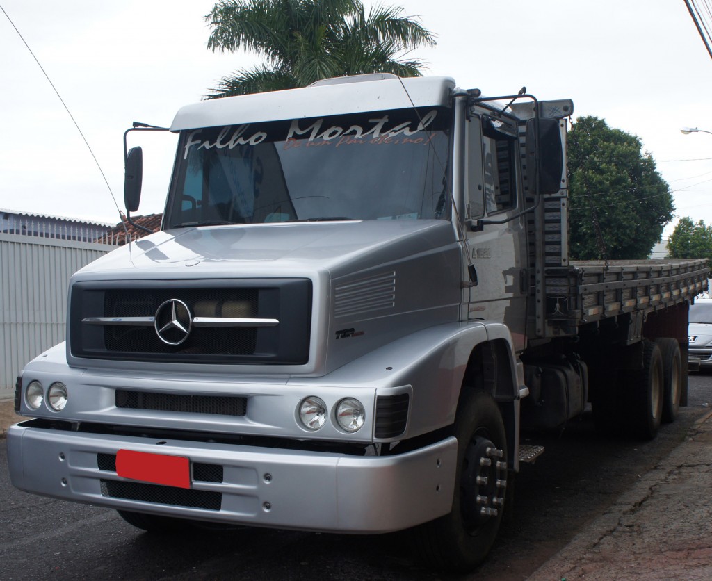 Reforma Mercedes  L1620  Mascarello Cabines