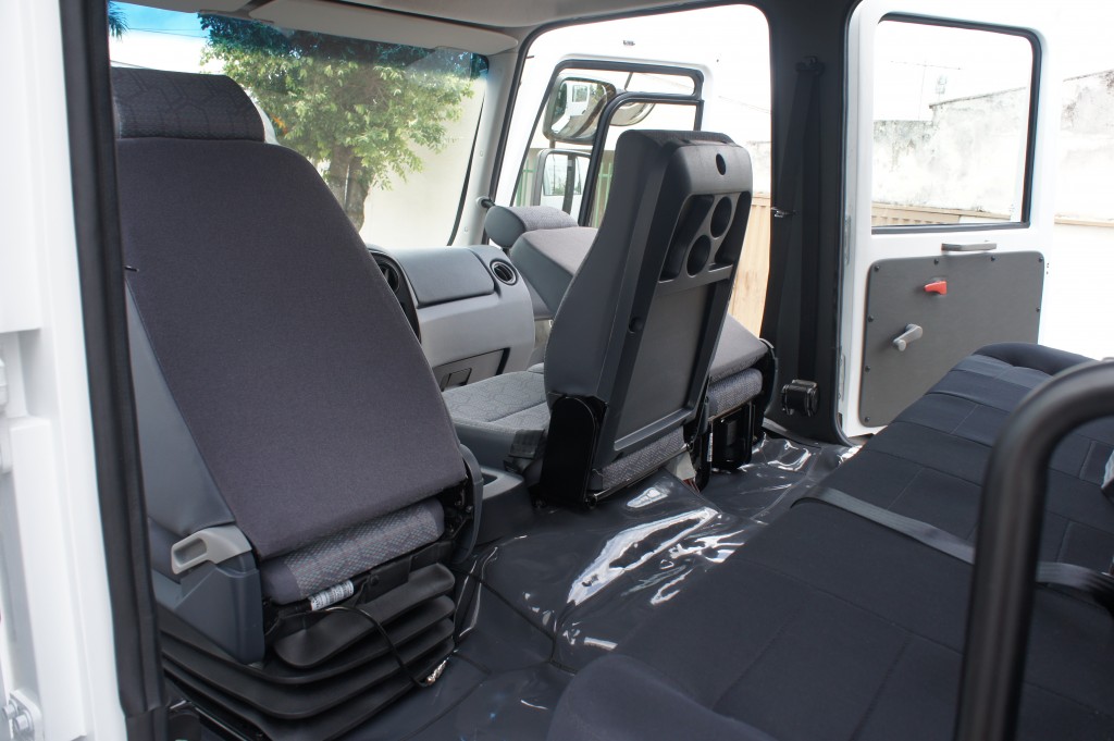 Ford Cargo 1419 cabine dupla - Mascarello Cabines