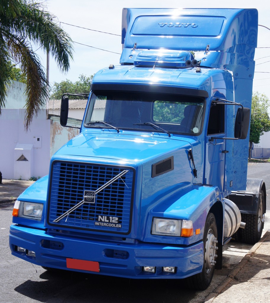 Reforma Volvo NL12 - Mascarello Cabines