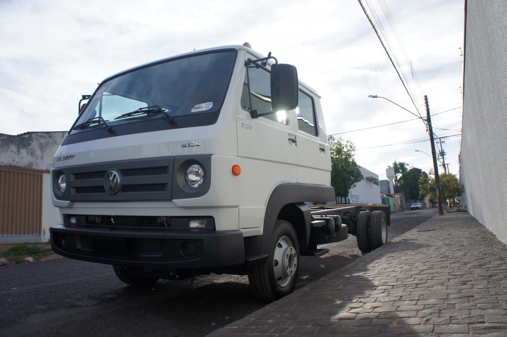 Volks Delivery 8.160 cabine dupla - Mascarello Cabines