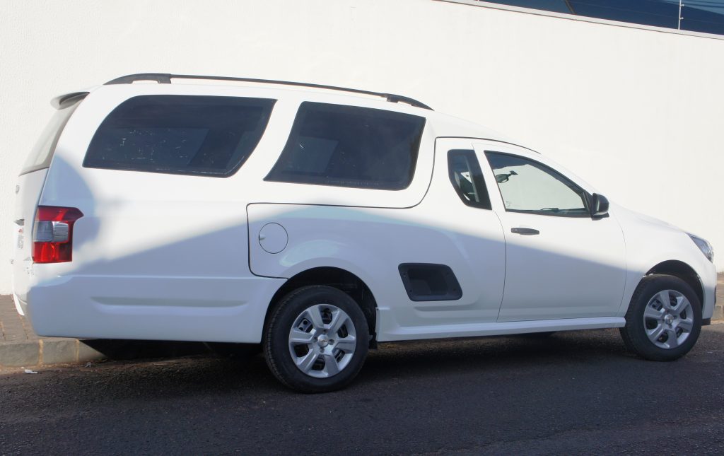 Customização Chevrolet Montana em Carro Fúnebre - Mascarello Cabines