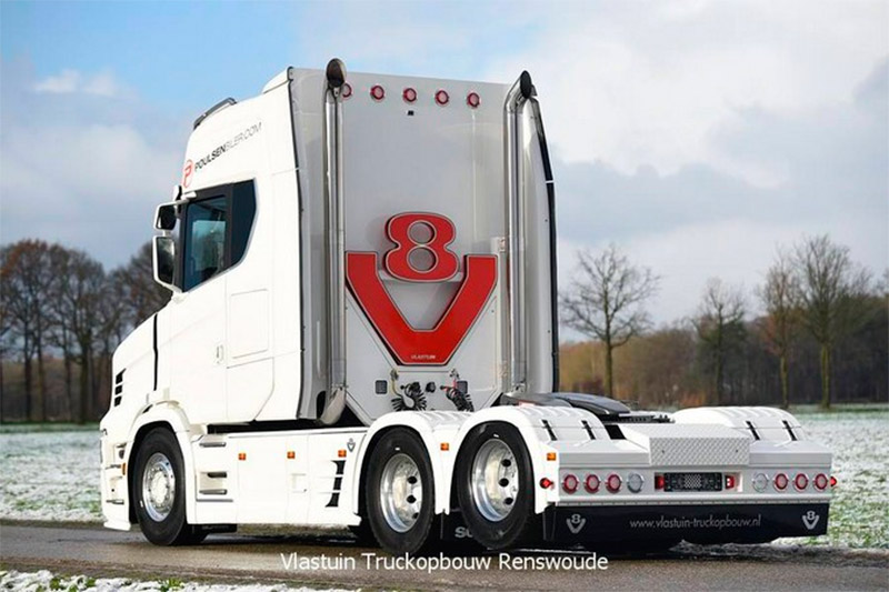 Scania bicuda V8 - Mascarello Cabines